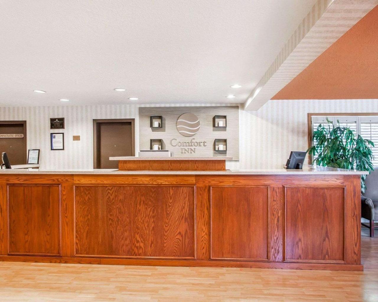 Comfort Inn Conference Center Hillsboro Luaran gambar